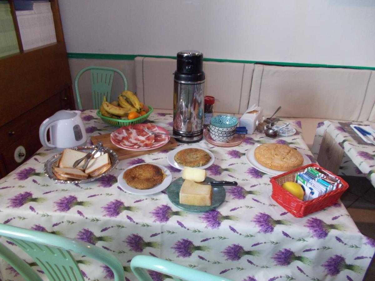 La Vecchia Locanda Castelnuovo di Val di Cecina Kültér fotó